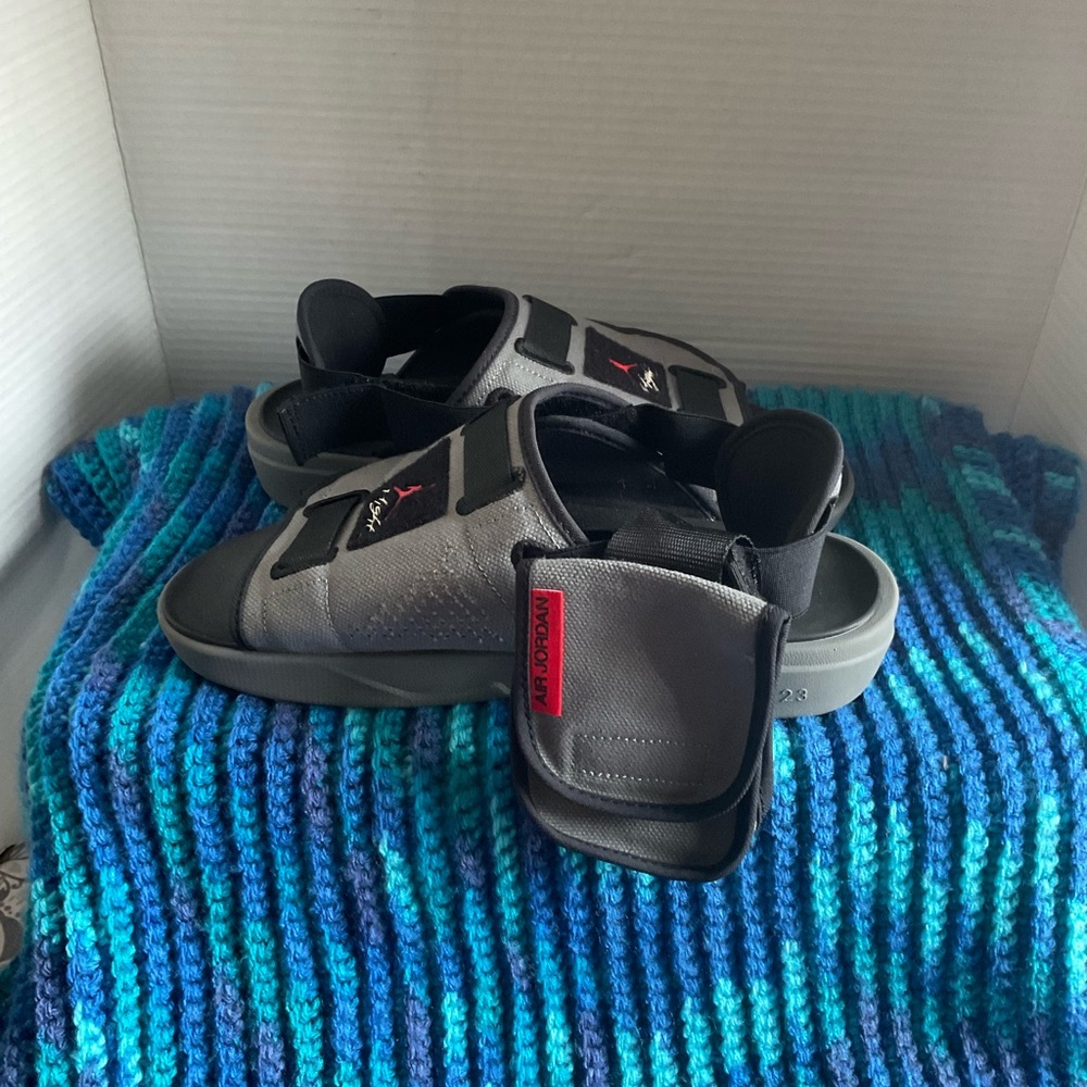 Jordan Slide Sandals - Gray And Black View 6